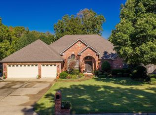 38 Chatel Dr, Little Rock, AR 72223
