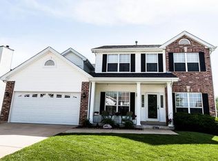 7474 Little Oaks Dr, O'Fallon, MO