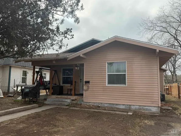421 8th Ave N, Buhl, ID 83316