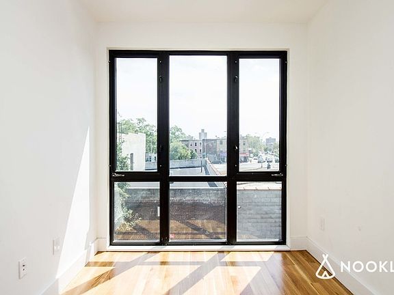 4th image of 102 Somers St #2F