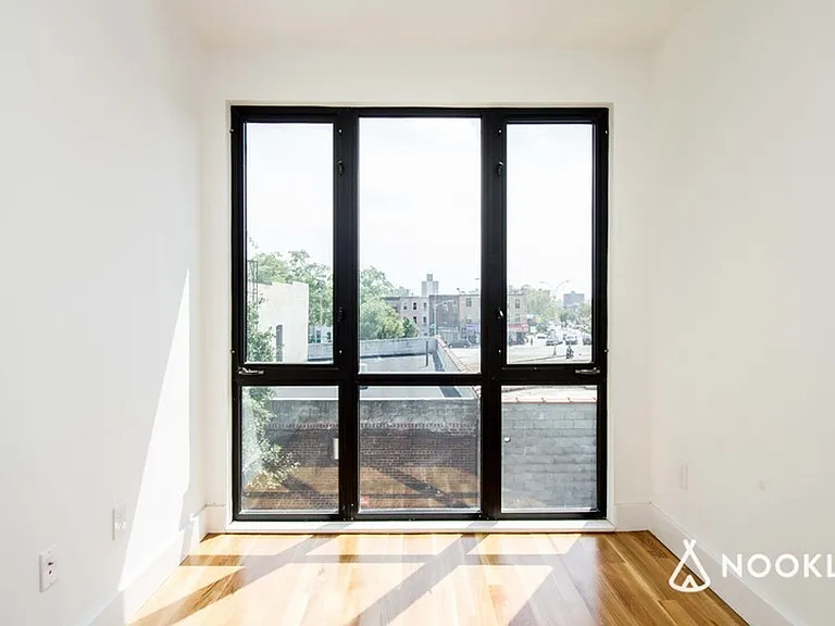 102 Somers St #2F — Photo 4