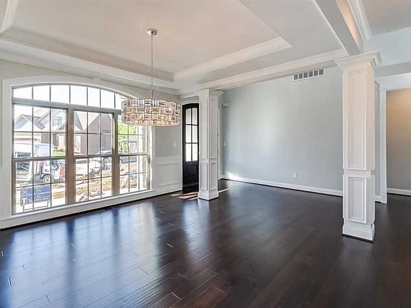 5th image of 2344 Coroneo Ln