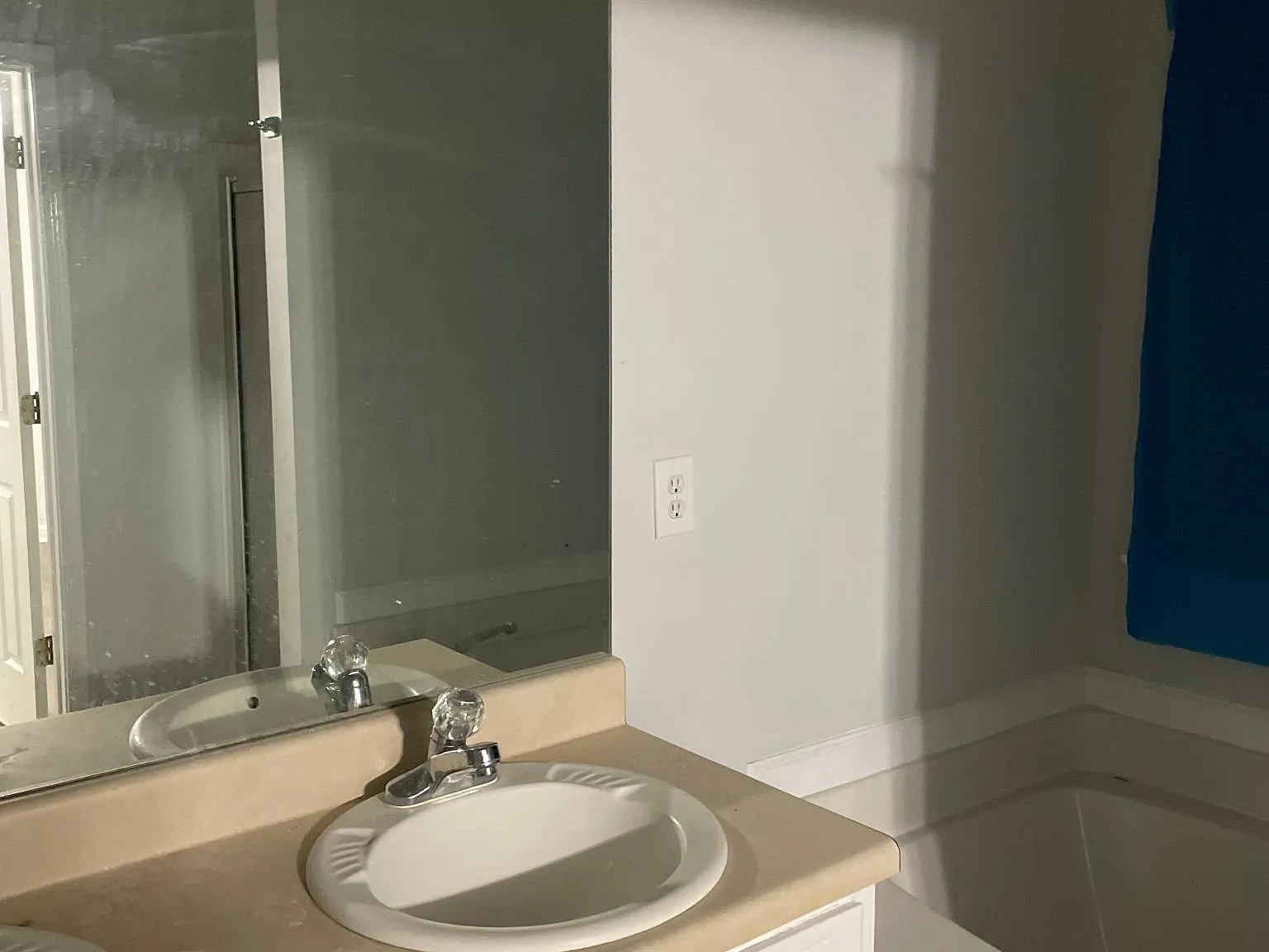 697 Keats Ct — Photo 4