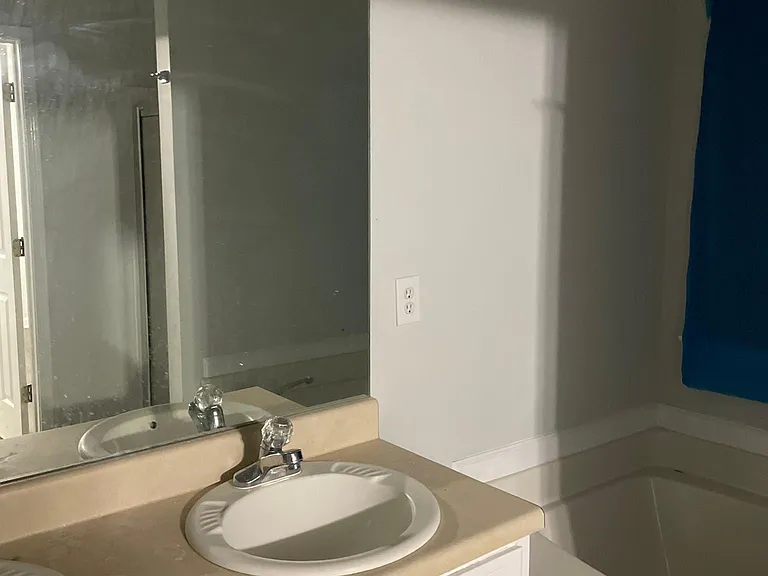 697 Keats Ct — Photo 4