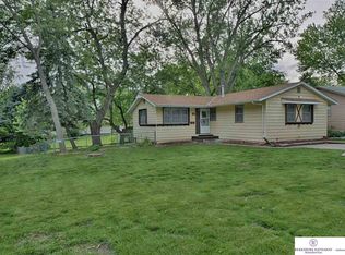 114 Kirby Ave, Bellevue, NE 68005