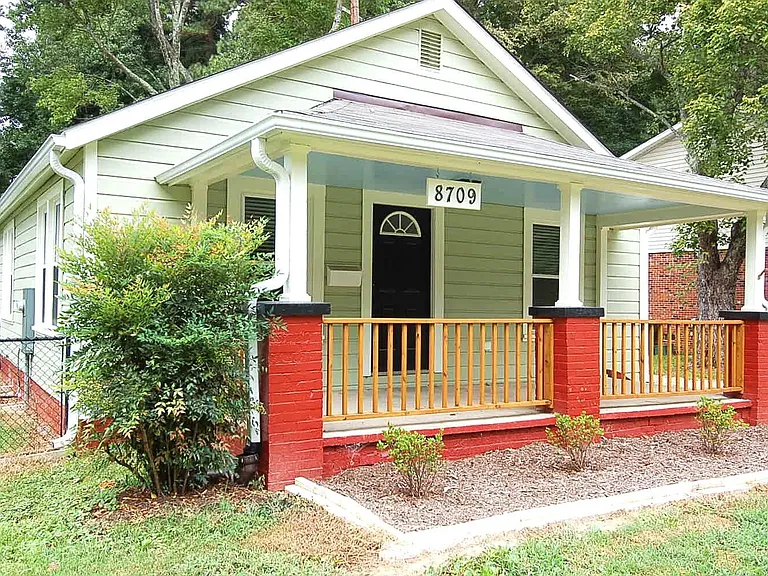 8709 Chapel Hill Rd — Photo 1