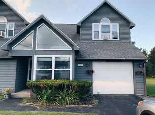 94 College St, Hamilton, NY 13346