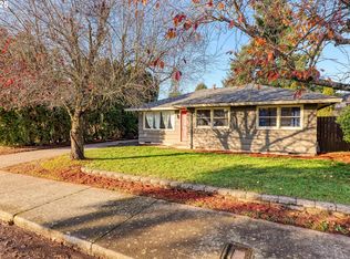 6633 SE Reedway St, Portland, OR 97206