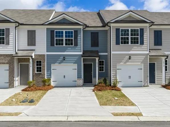 2012 Roseleigh Dr, Douglasville, GA 30134