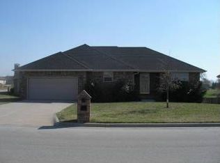 996 W Pembrook Ave, Nixa, MO 65714