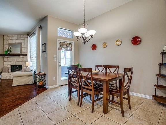 4th image of 3704 Marble Ln
