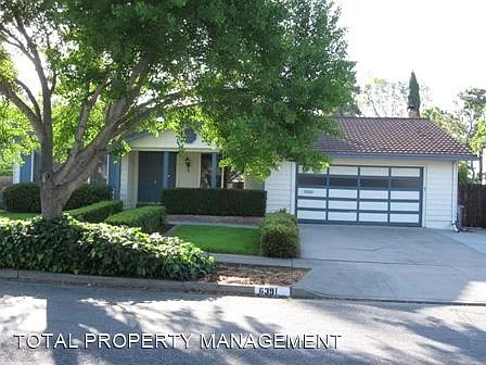 6391 Mojave Dr photo 1