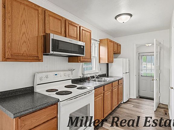 4th image of 115 Althea Ave