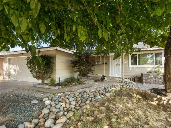 7567 Skelton Way, Sacramento, CA 95822