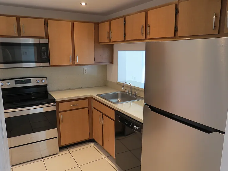 11750 SW 18th St #312-1 — Photo 3
