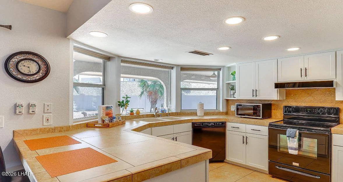 3 bed, 2.0 bath, 1550 sqft, $2,800 — Photo 4
