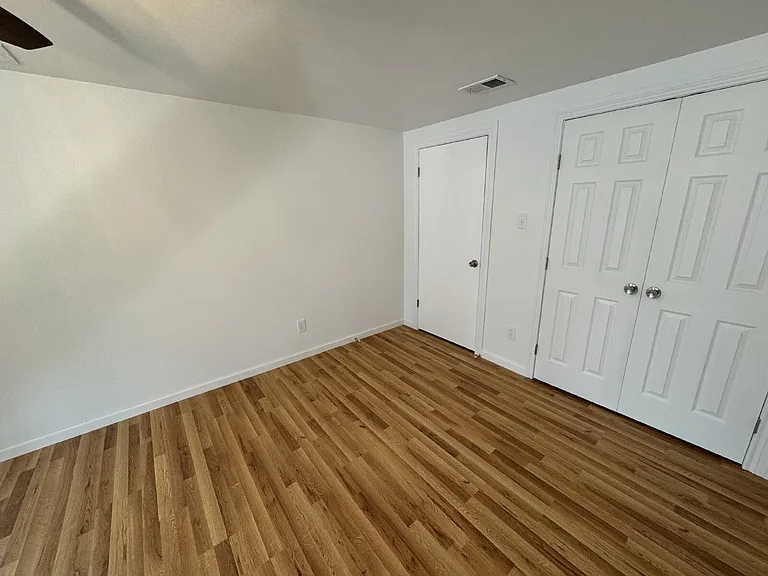 2318 Fenwick Dr — Photo 8