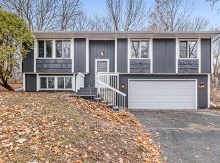 4859 Cumberland Rd, Mound, MN 55364