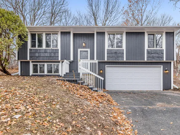 4859 Cumberland Rd, Mound, MN 55364