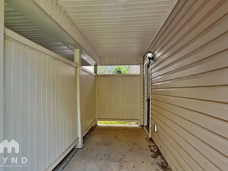 6132 Hickory Lane Dr — Photo 17