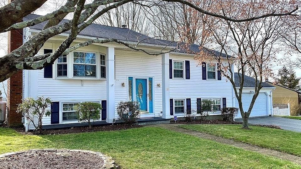 1st image of 18 Elizabeth Ct