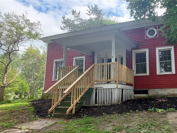 12 Church St, Pulaski, NY 13142