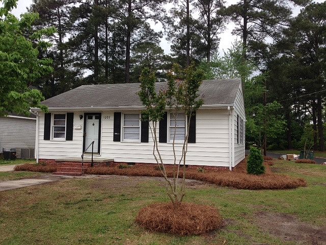 1st image of 1207 Summit Ave