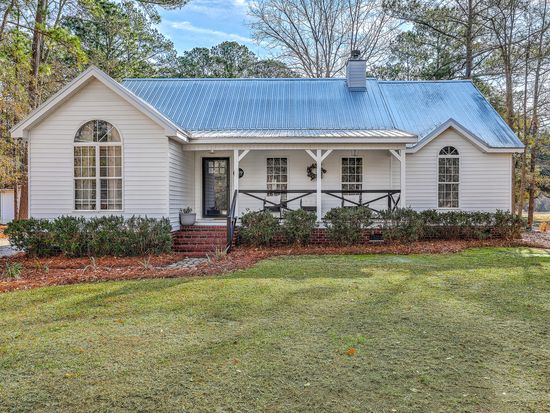 639 Lannie Ln, Moncks Corner, SC 29461