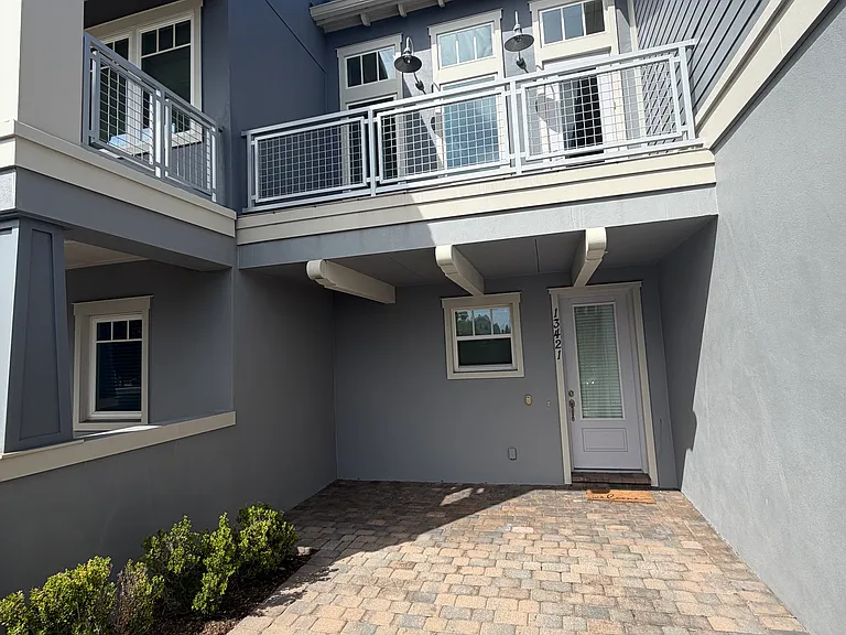 13421 Granger Ave — Photo 2