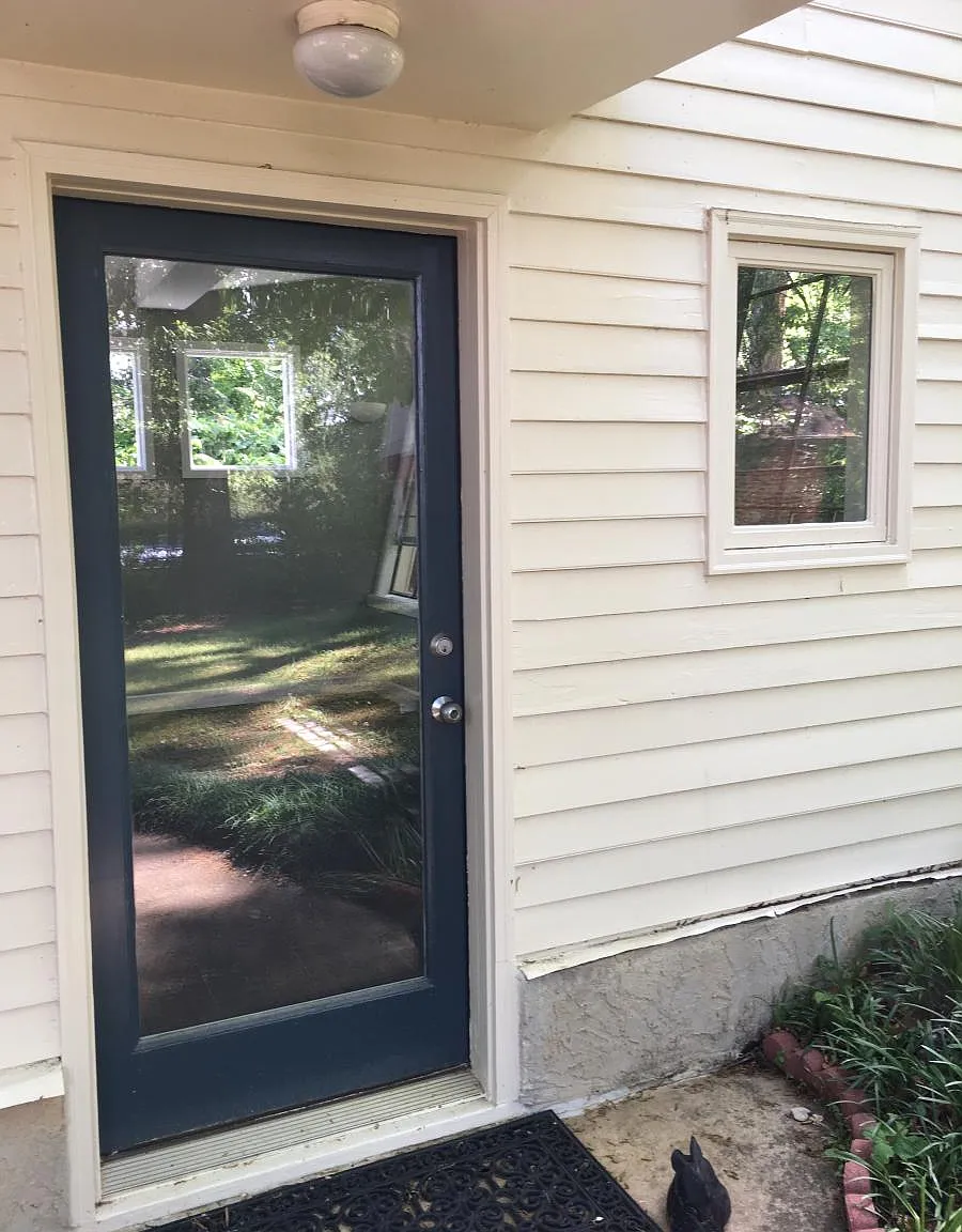 599 E Morningside Dr NE — Photo 3