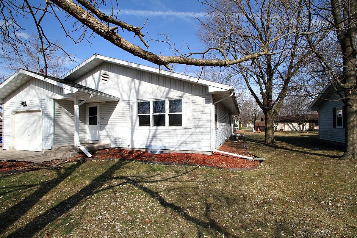 306 Cedar St, Sauk City, WI 53583 Zillow