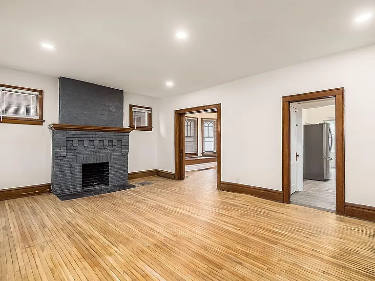737 Bedford Ave — Photo 2