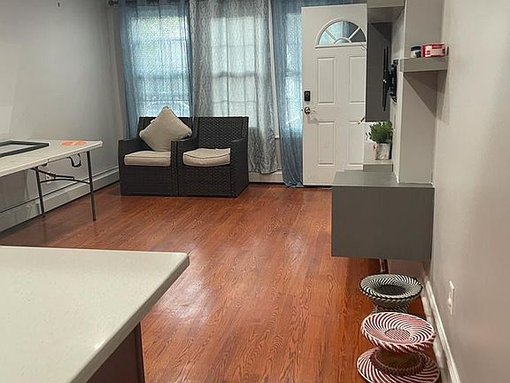 4th image of 91-46 193rd St #2R