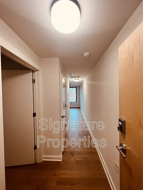 1 bed, 1.0 bath, 502 sqft, $999 — Photo 4