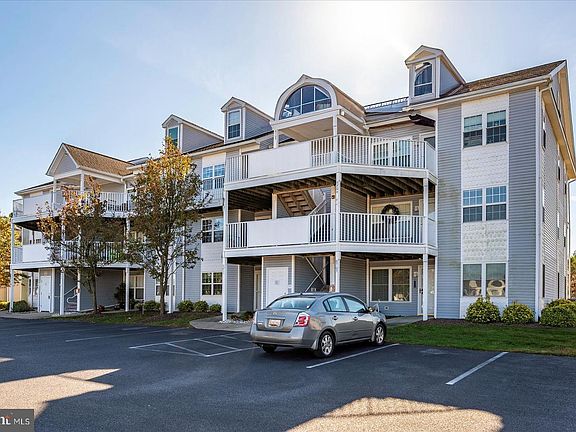 2nd image of 37494 Pettinaro Dr Unit 8701