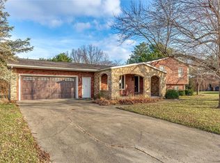 15146 Stratmeyer Trl, Litchfield, IL 62056