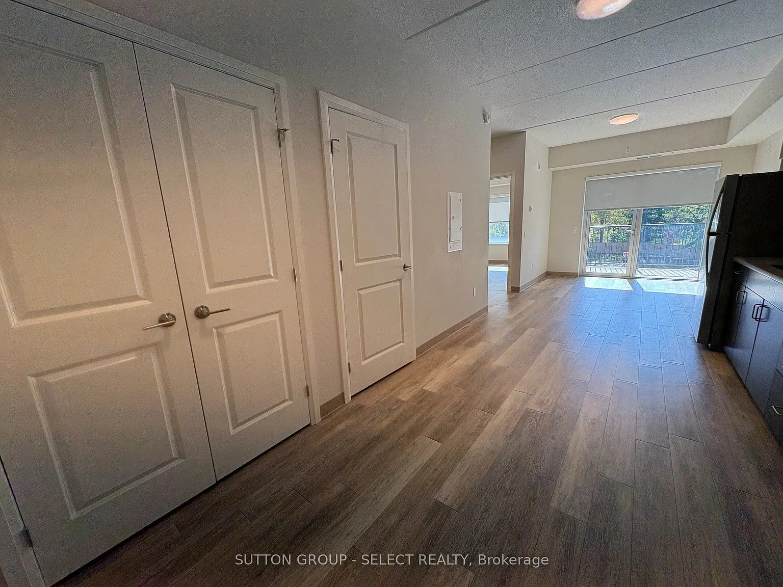 1 bed, $1,570 — Photo 4