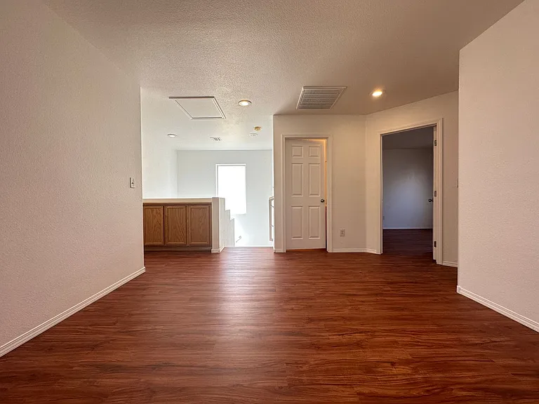 10541 Kivas Ct — Photo 19