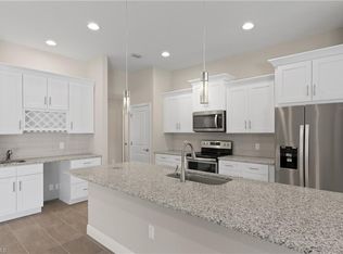 1322 SW 35th Ter, Cape Coral, FL 33914