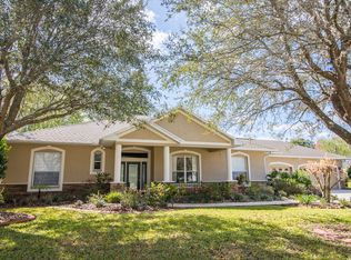 11116 Lakeview Dr, New Port Richey, FL 34654