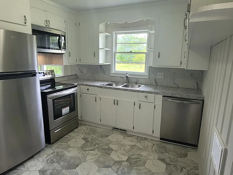 206 Stancil St — Photo 8
