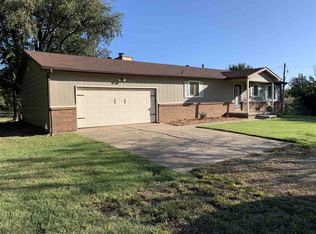 10800 E Kinkaid St, Wichita, KS 67207
