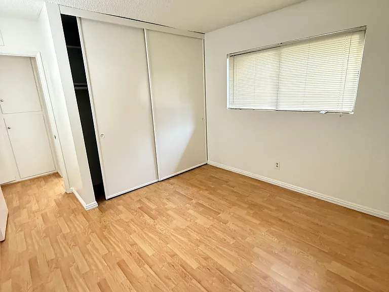 THE CLAREMONT — Photo 11