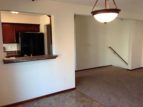 Dining, bar, kitchen&family