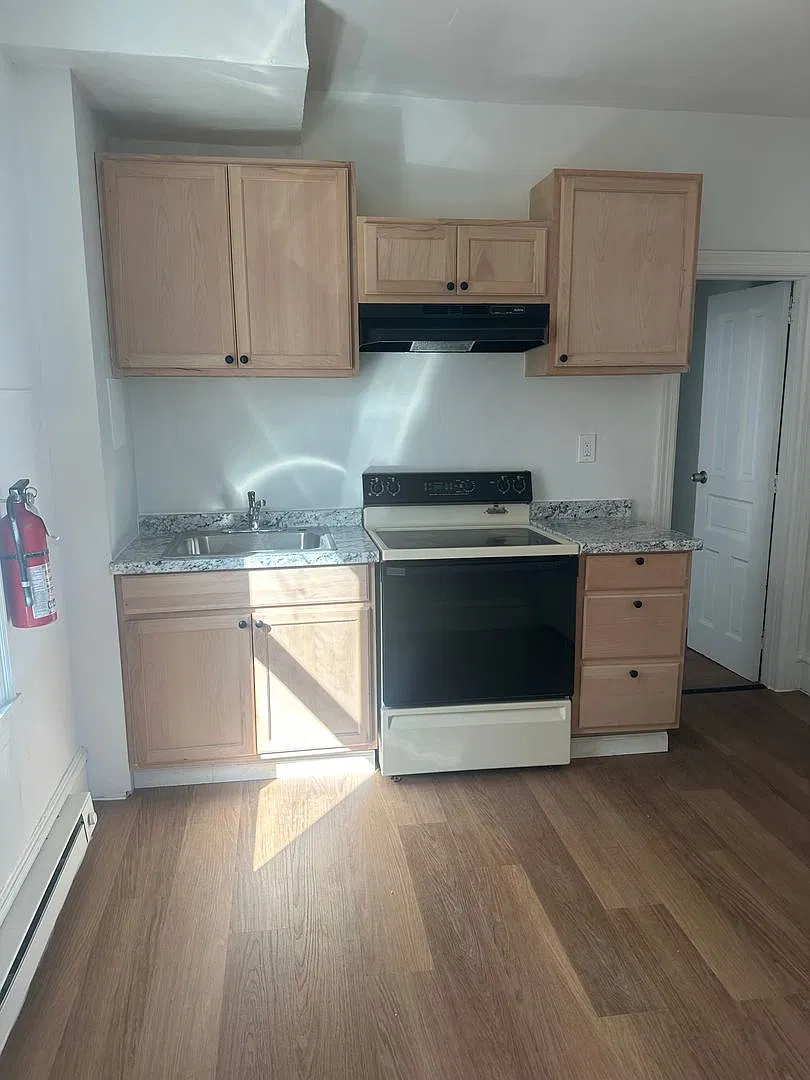 919 Swede Street — Photo 4