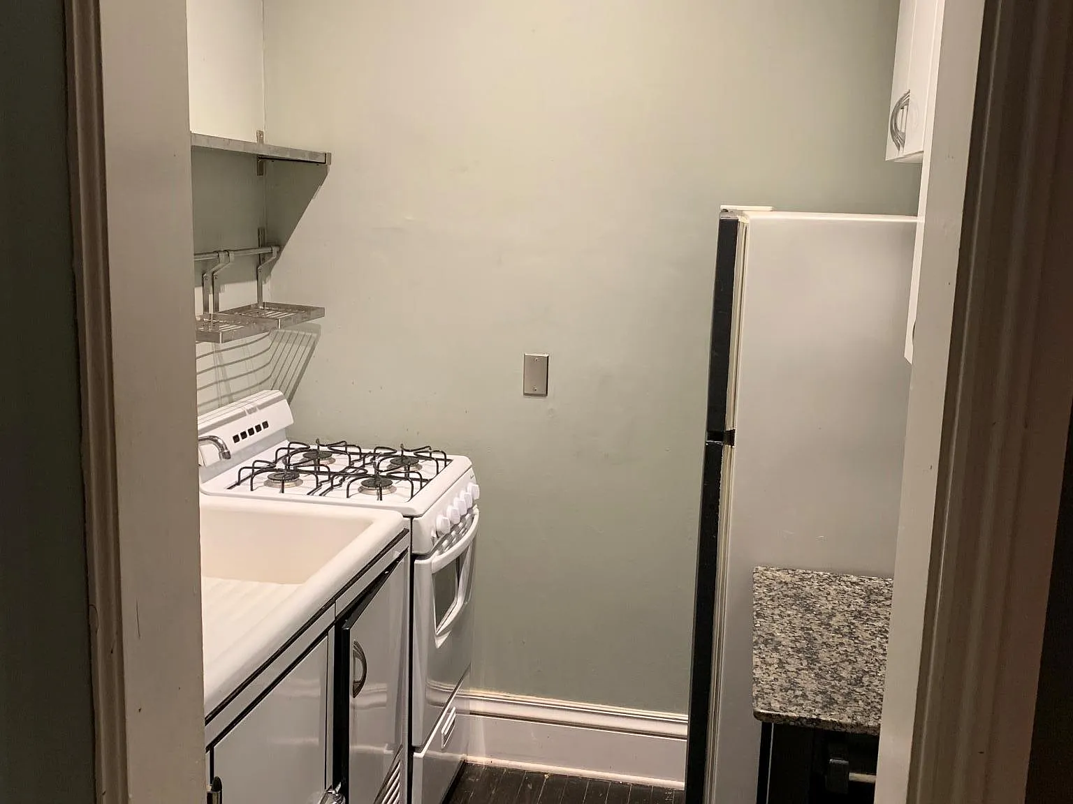 1 bed, $1,100 — Photo 4