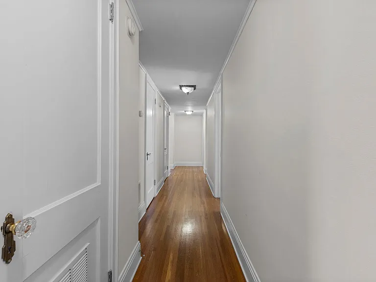1785 Dupont Ave S #UPPER — Photo 31