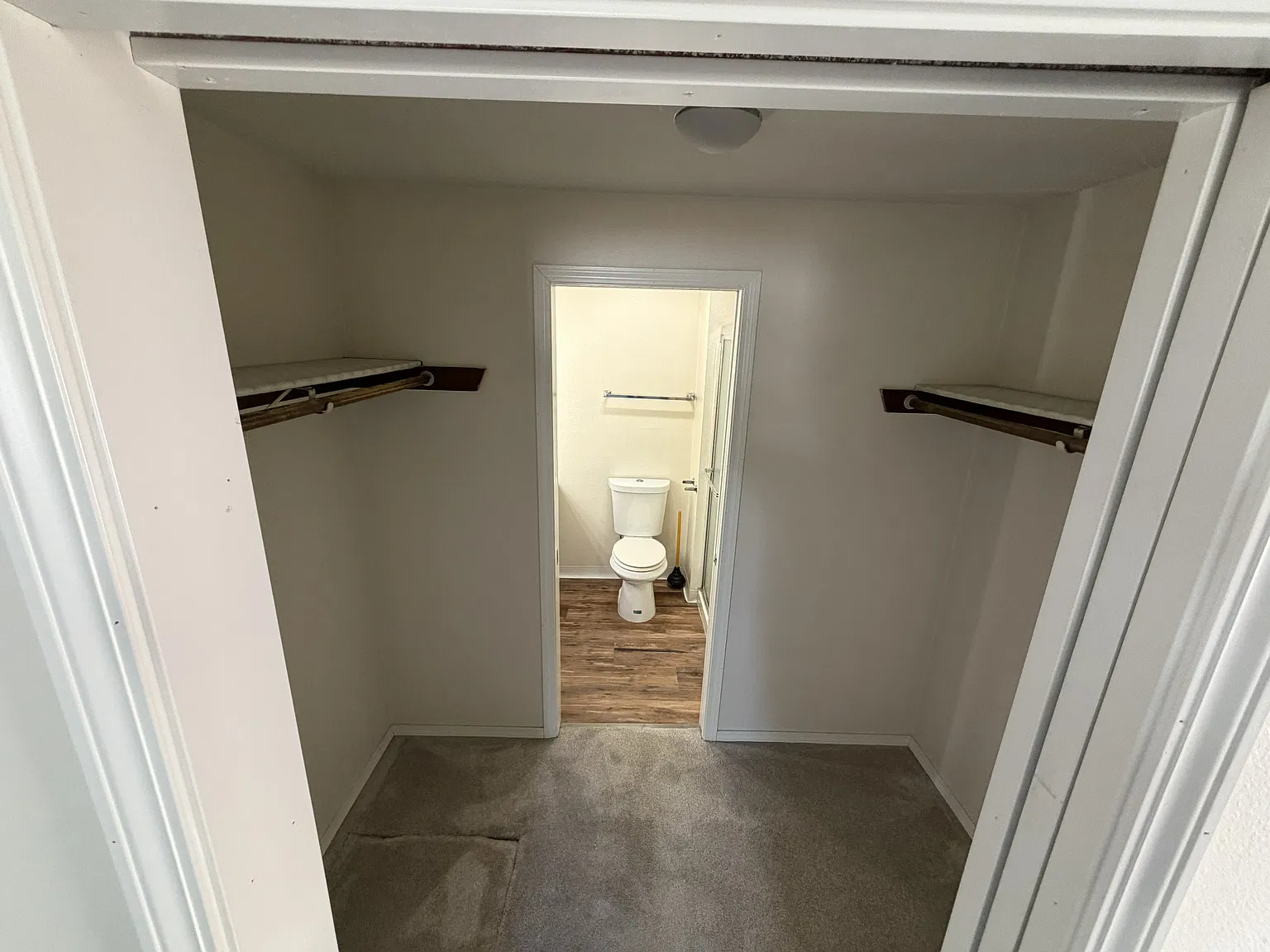 2 bed, 950 sqft, $2,000 — Photo 4