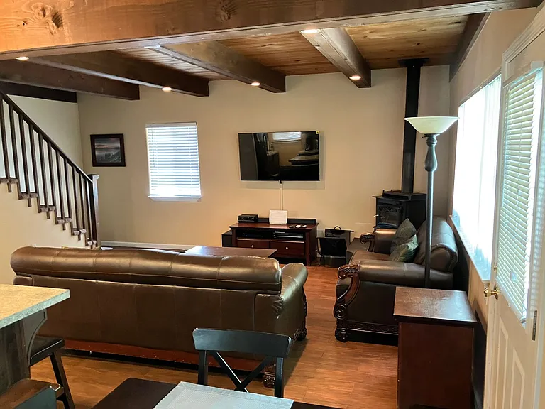 968 Tanglewood Dr — Photo 5