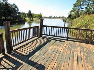 13 Eagle Point Rd, Hampton, VA 23669